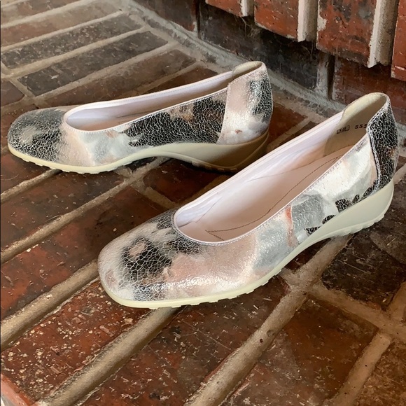 Rieker Shoes - Rieker anti-stress leather slip ons. NIB 8